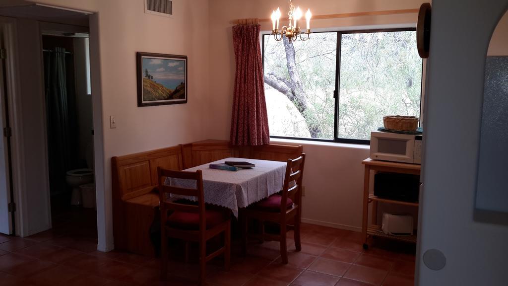 Desert Trails Bed & Breakfast Tanque Verde Quarto foto